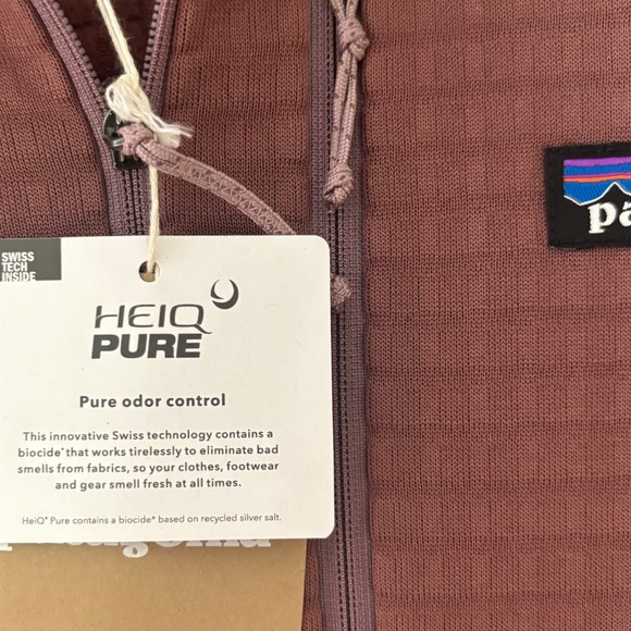 Patagonia Women's R1 Pullover with tags - Picture 5 of 6